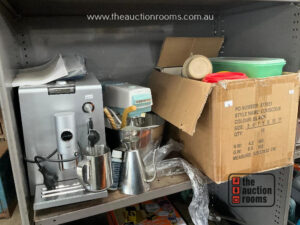 Bay of Kitchenware
