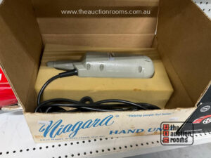 Boxed Niagara Hand Massager