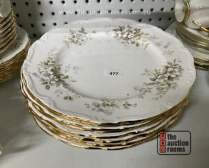 Set of Eight Royal Albert Haworth Dinner Plates