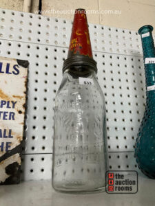 Reproduction Golden Fleece Oil Bottle & Shell Pourer