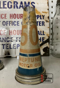 Neptune Motor Oil SAE 50 Tin Pourer