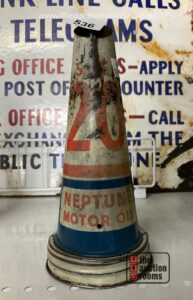 Neptune Motor Oil SAE 20 Tin Pourer