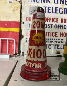 Shell X-100 20W Tin Pourer