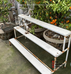 Quantity of Plant Stands