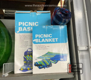 Picnic Basket & Blanket