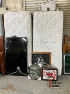 Electric Lift Queen Size Bed