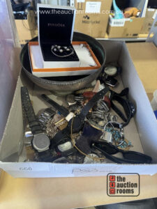 Watches/ Jewellery