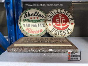 Quantity of Decorative Signs