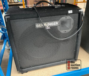 Behringer K900FX Keyboard Amplifier