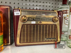 Kriesler Portable Radio