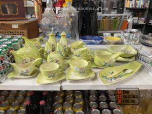 Quantity of Carltonware