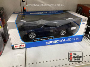 Maisto 2010 Chevrolet Camaross Die-Cast Model Car (1:18 Scale)
