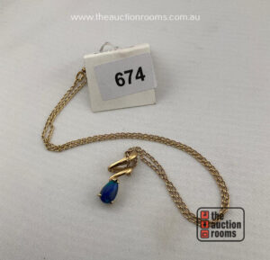 9ct Gold Chain & Pendant