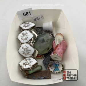 Lot 681