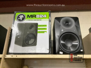 MR824 811 Power Studio Monitor Speaker
