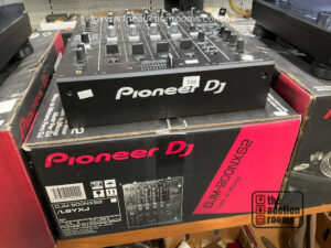 Pioneer DJM900NXS2 Mixing Desk