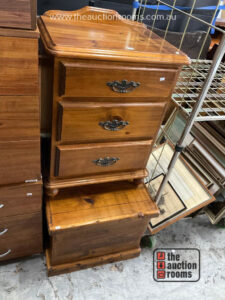 Pine Blanket Box & Bedside