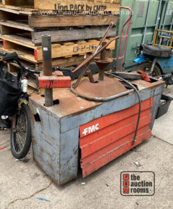 Tyre Changer (self load only)