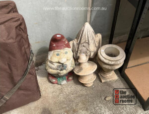Garden Gnome & Ornaments