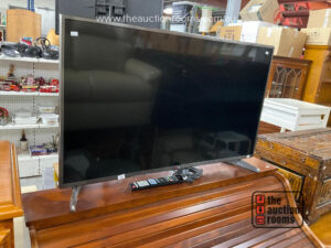 LG 42" TV & Remote