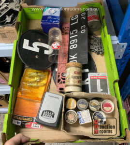 Quantity of Assorted Curios